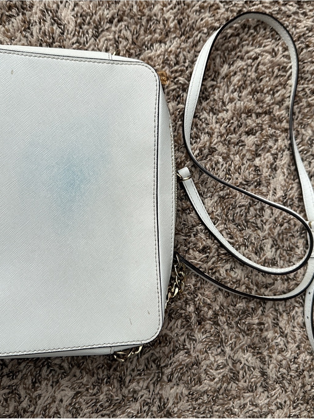 Michael Kors White Crossbody Bag with Gold Hardware - Picture 2 of 3